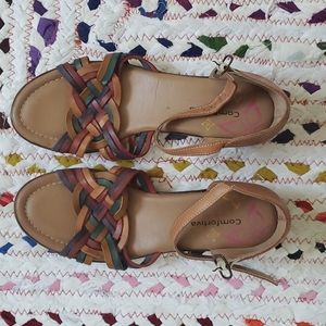 Size 9 Comfortiva Sandals